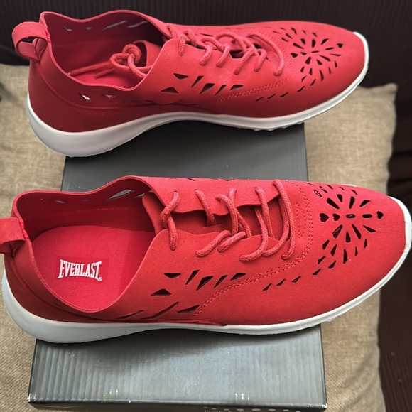 Tenis size #8 - Picture 2 of 2